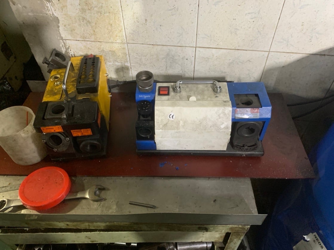 Lathe tool grinder.jpg